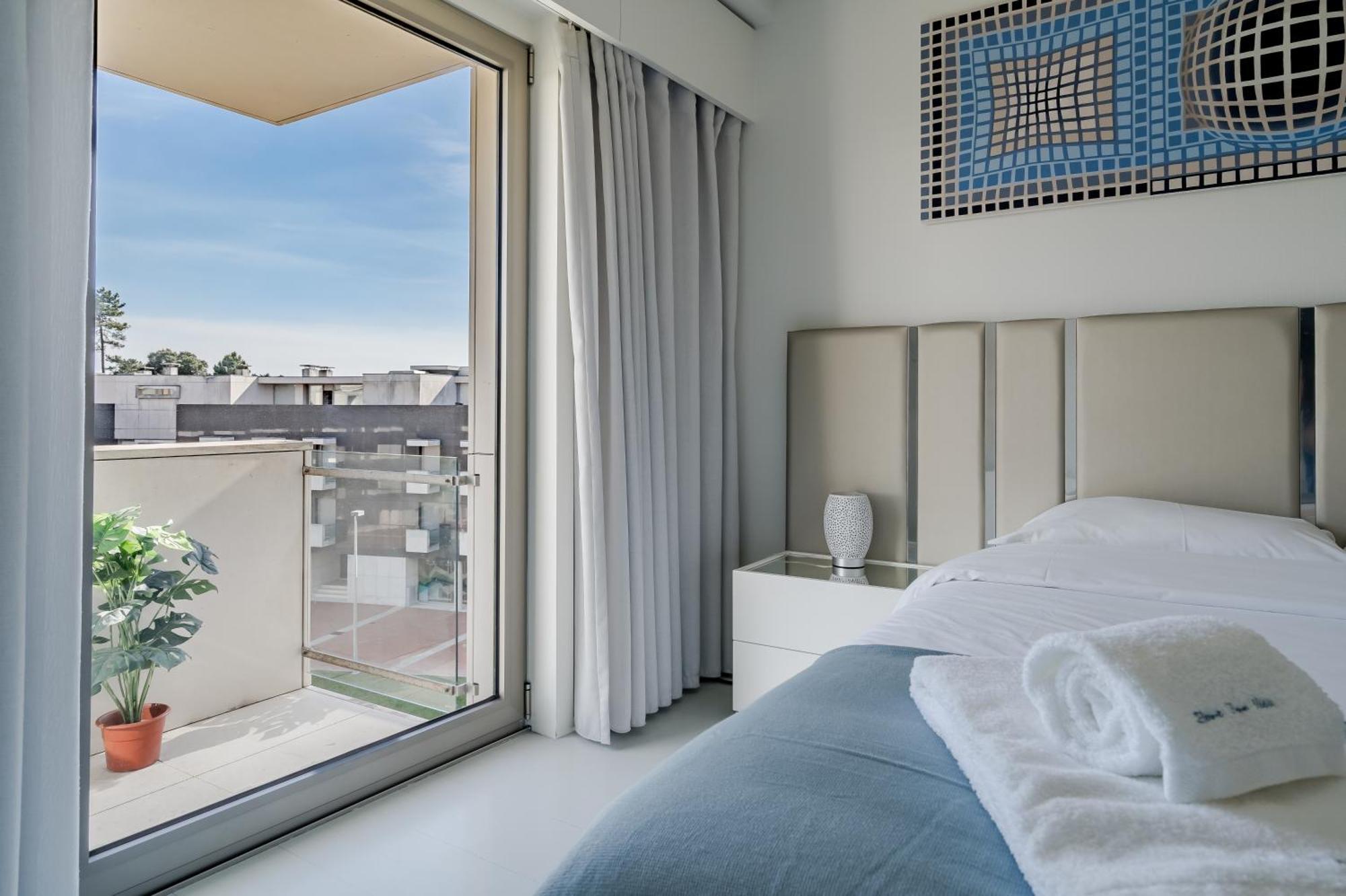 River Town View - Luxury Apartment With Jacuzzi On Terrace Віана-ду-Каштелу Екстер'єр фото